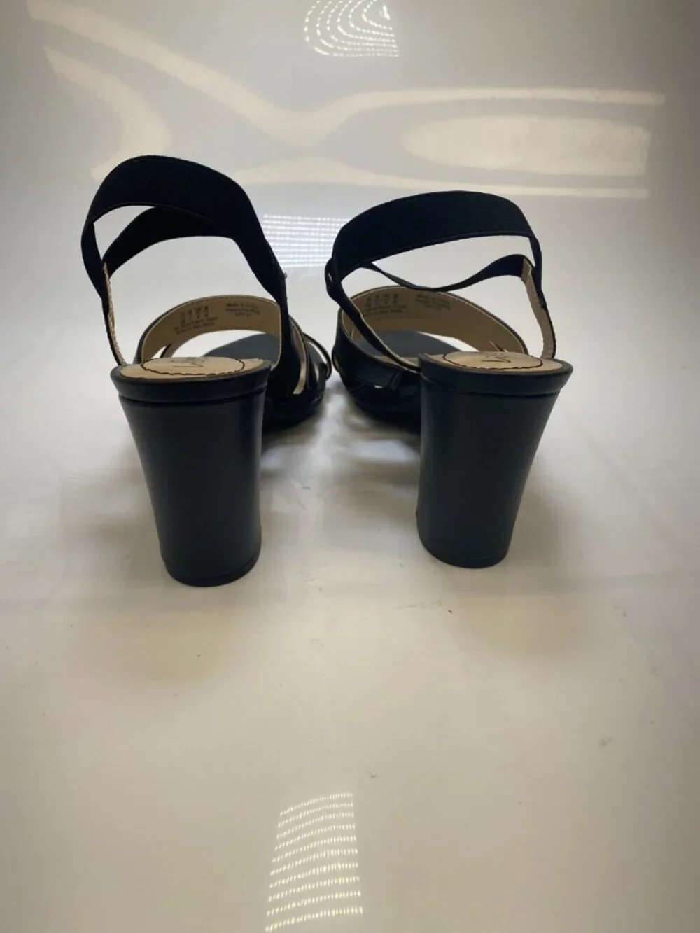 Life Stride Women's Artist Black Strappy Sling Back Heel Sandal Sz 11